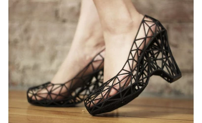 3D nyomtatott cipők egy új korszakot hoznak az egyedi lábbelik körében
